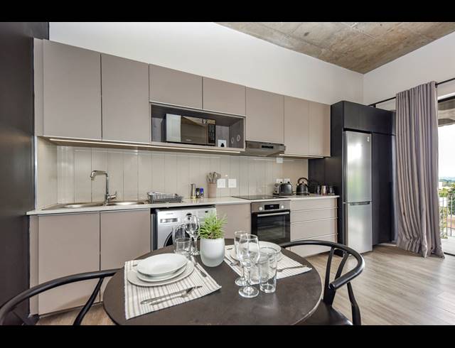 1 BEDROOM APARTMENT FOR SALE IN SANDOWN